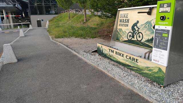 Le Châtelet Bike Wash Station