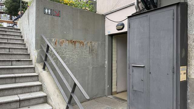Public toilets - Passage de Morges