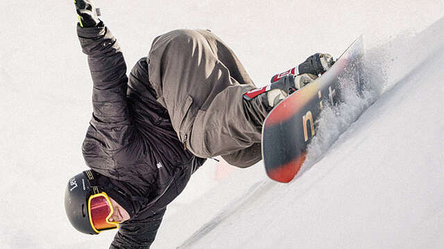 Nitro snowboard & Lib Tech x Alley Oop