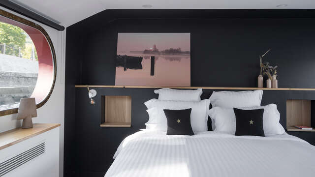Bed and Bicycle - La Péniche