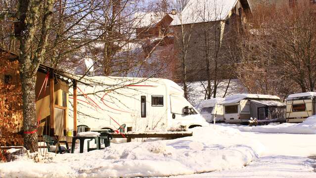 Aire pour camping-car au camping de l'Ourson