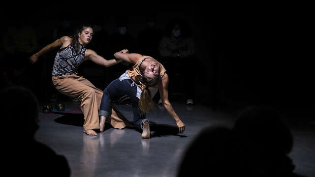 Tanz und Dj Set "No Mundo - 30 Jahre Kubilai Khan Investigations" - Sommerfestival von Chateauvallon 2026