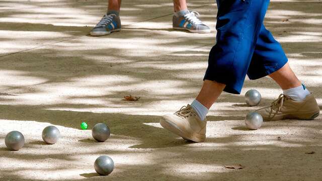 Concours de pétanque