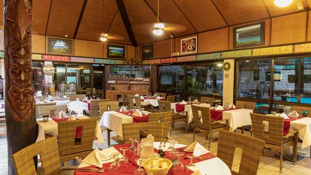 Restaurant - Drehu Village Hotel