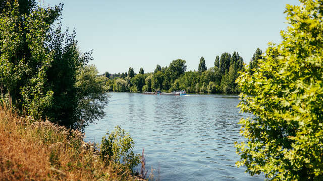 Conférence-projection “Guy de Maupassant, écrivain de son époque” suivie d’un goûter sur la péniche La Talente à Sartrouville : 21 mars