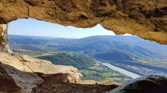 Rando du vertige : la grotte du Trou de l’Argent depuis Sisteron - Autres Versants