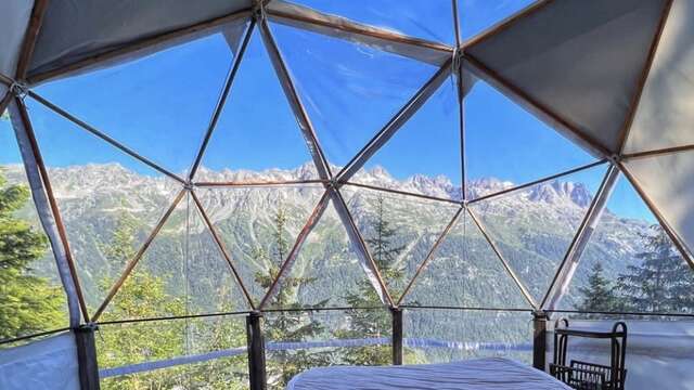 Night in a dome in Caillet