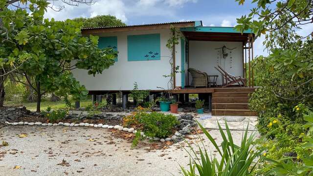 Blue Way Manihi Lodge