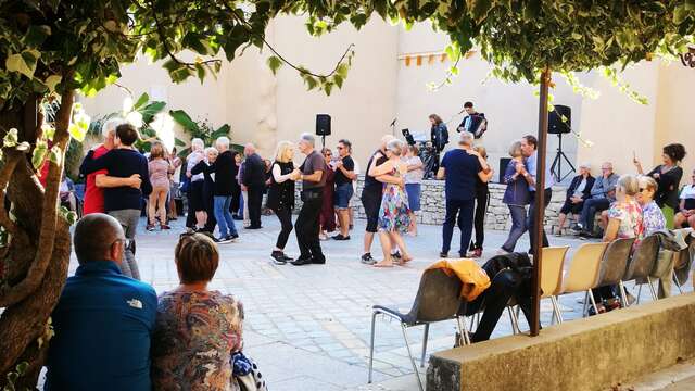 Musiques à Pauline avec Crystal musette