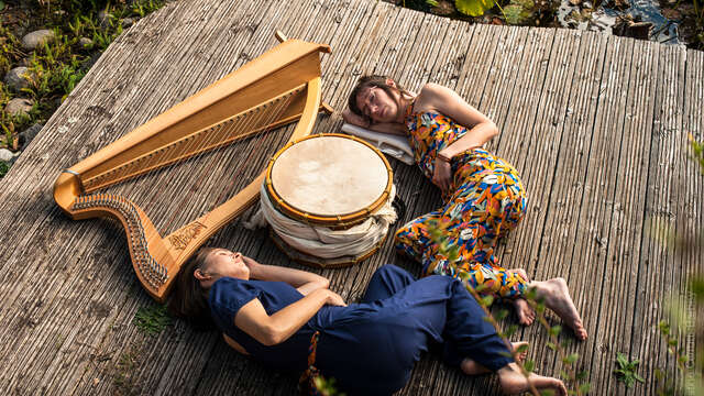 Sappey'tille - Brûume, duo féminin au lever du soleil