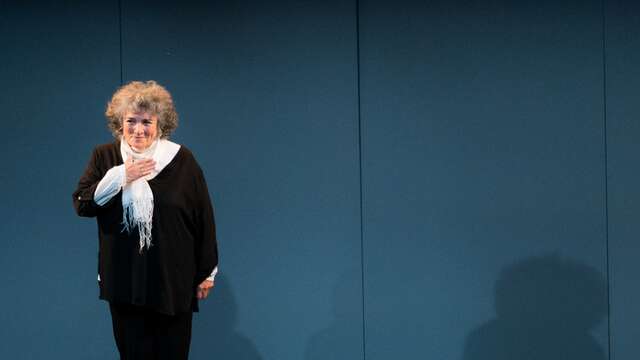 Théâtre : La Crise de Coline Serreau - Saison Romans Scènes 26-27