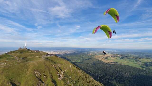 Parapente au Puy de Dôme avec Freedom