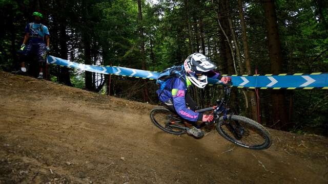 Cycling and mountain biking course for ages 4 to 15