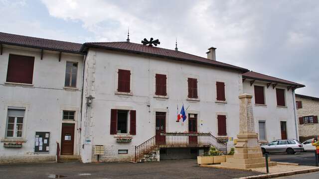 Salle de la cure - Corveissiat