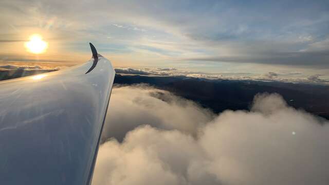 Flying with La Motte du Caire Gliding Club