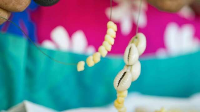 Atelier de confection de bracelet et collier en coquillages