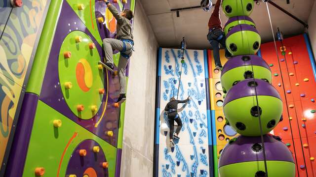 Flayful climbing "Clip'n climb"