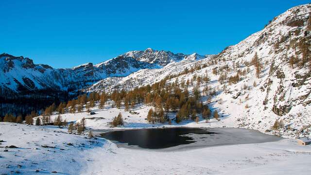 Randonnée raquette à neige - Le lac des grenouilles