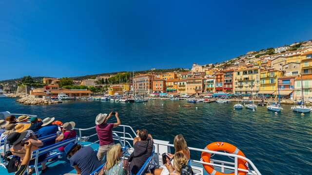 Promenade côtière en bateau au départ de Nice