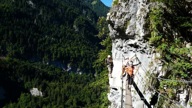 Trekycimes : Sortie Via Ferrata accompagnée - l'émotion à flanc de montagne