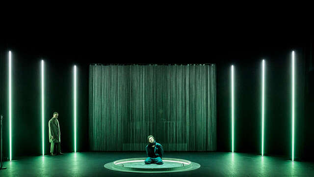 Julia (Nous nous retrouverons là où il n'y a pas de ténèbres) - Collectif NightShot