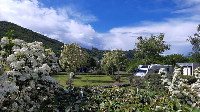 Aire de service camping ONLYCAMP Pierre et Sources