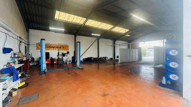 Garage - Ré-Lavauto