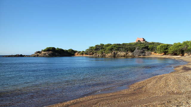 Plage noire du Langoustier