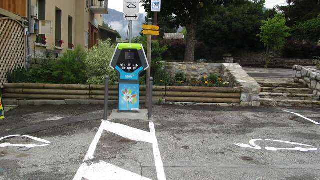 Borne de recharge électrique Selonnet