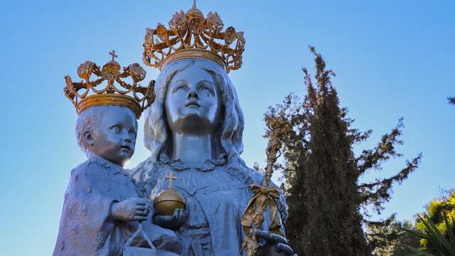 La vierge en bronze