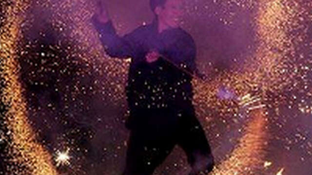 En attendant le Bonheur des Mômes : spectacle "Fireshow"