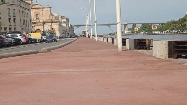 La voie verte de la gare de Lavéra vers le centre-ville