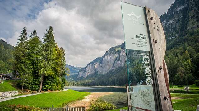 Lake Montriond Discovery trail