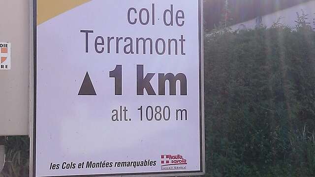 Cycling loop: Tour du Mont d'Hermone