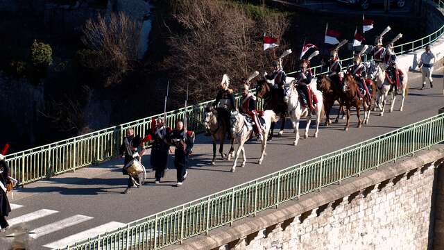 Arrivée de l'ancienne Route Napoléon au Pont de la Baume
