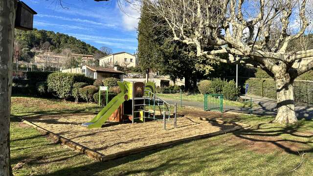 Aire de Jeux de Branoux- Les Taillades