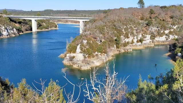 Point de vue sur le Pont et le Lac d'Artignosc