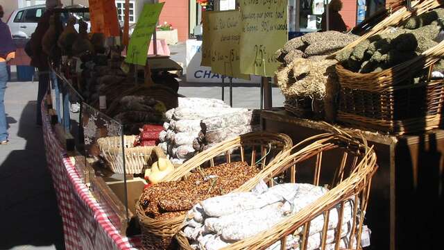 Val de Sos market
