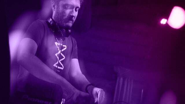 DJ Roux Libre | OFF THE PISTES