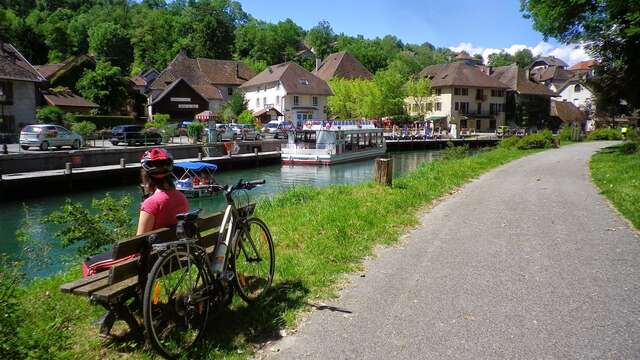 Stay : The Via Rhôna, from Génève to Lyon with accommodation