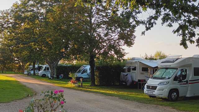 Camping du Coq de mantenay-Montlin