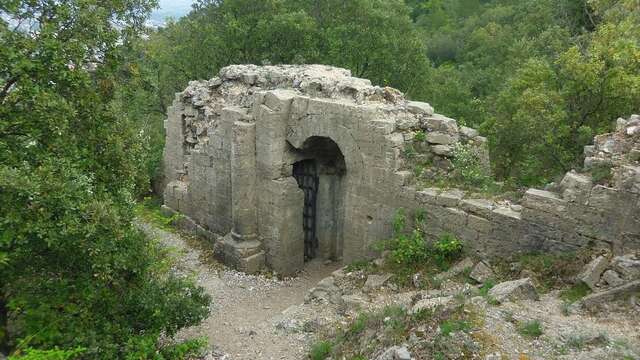 Château de Montaigu à St Jean du Pin