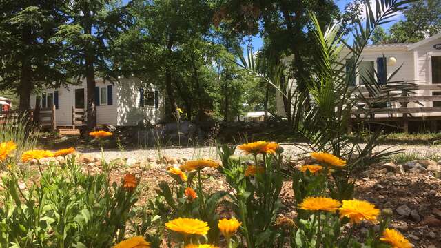 Flower Camping Le Jas du Moine