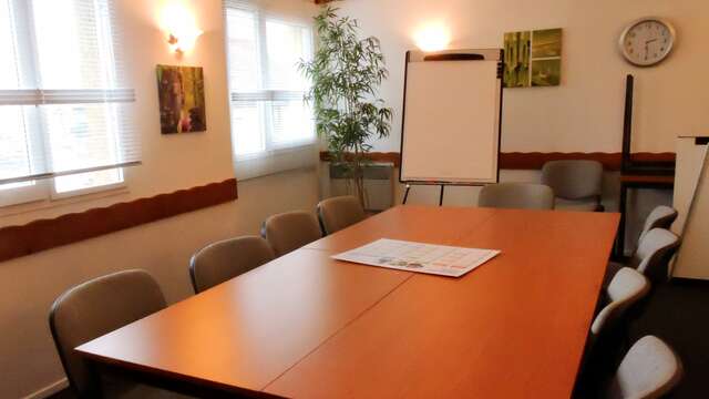 Hotel Sweet Home meeting room