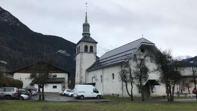 Parking de l'Eglise de Servoz