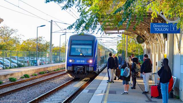 Gare SNCF Ollioules-Sanary-sur-Mer