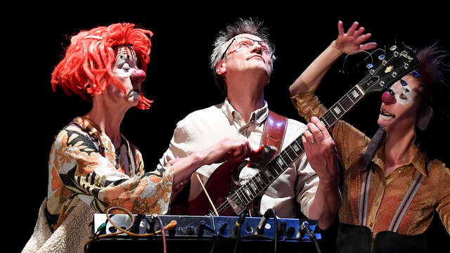 Clown : Au bord du temps
