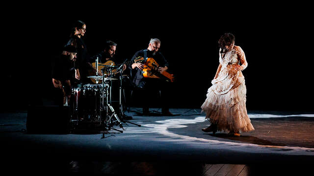 Danse - Maria Moreno "O../O../.O/O./O."