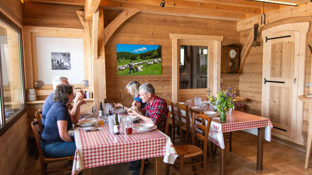 Farm cooking "To the rhythm of the herd"