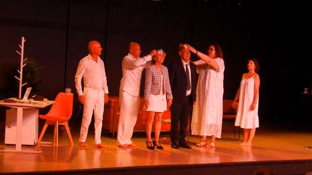 Play — “Piège à cons” by Jean-Pierre Martinez, performed by Les Tréteaux de Saint-Tropez